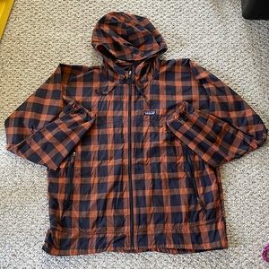 Patagonia navy and orange plaid wind breaker light weight jacket XL